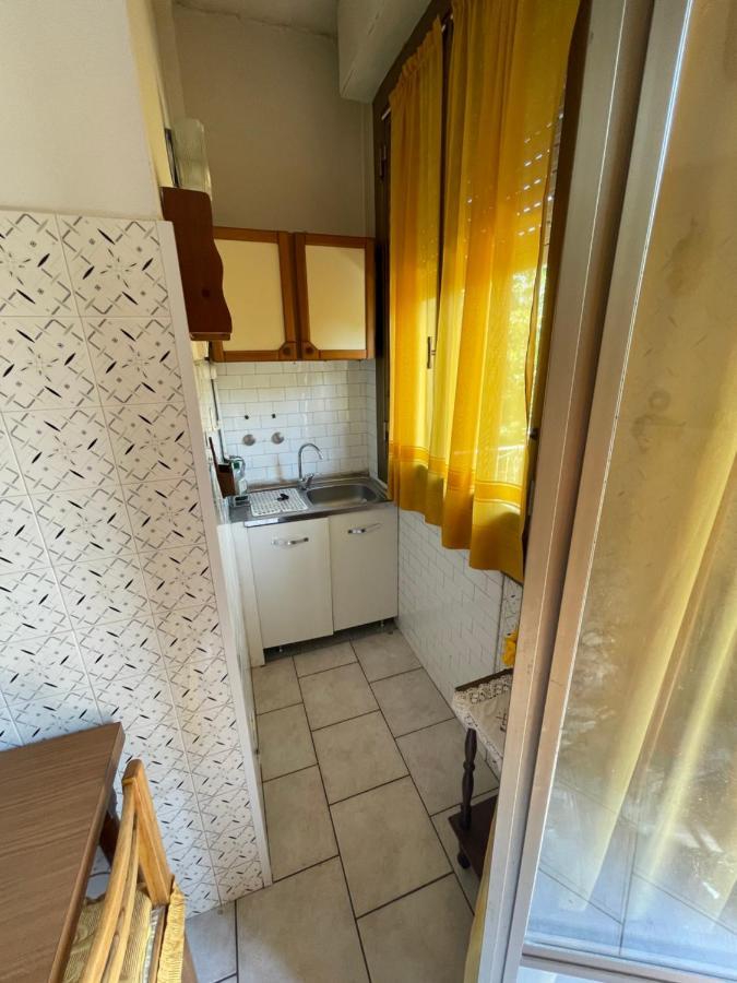 Gramsci First Lägenhet Modena Exteriör bild